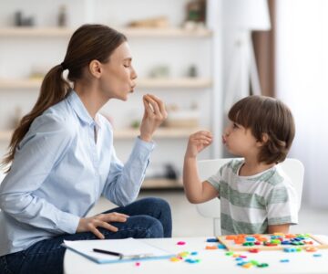 w wymiarze 20 godzin zegarowych w ciągu miesiąca